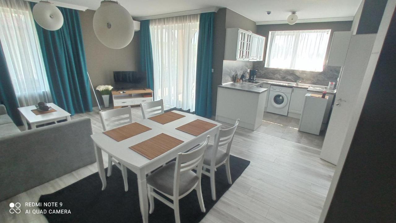 Lighthouse Apartments And Villas Balchik Esterno foto