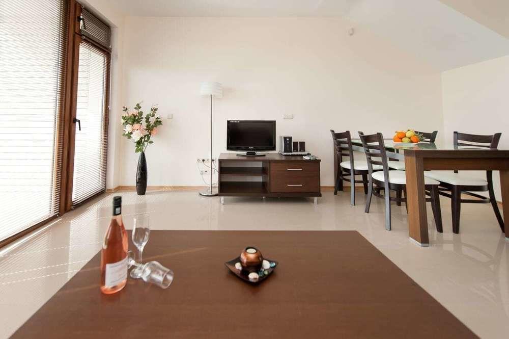 Lighthouse Apartments And Villas Balchik Esterno foto