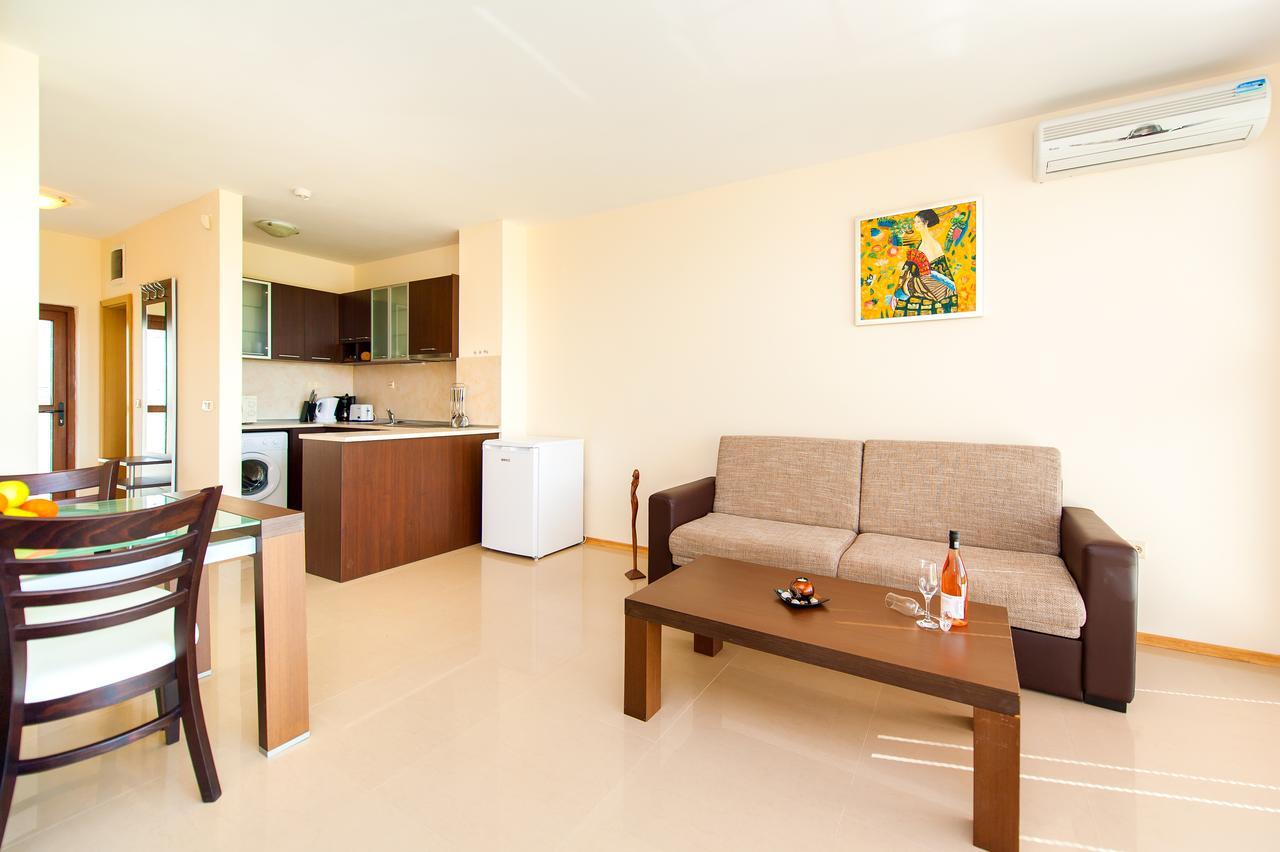 Lighthouse Apartments And Villas Balchik Esterno foto