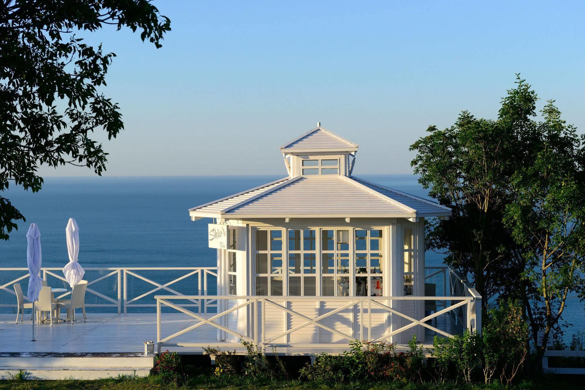 Lighthouse Apartments And Villas Balchik Esterno foto