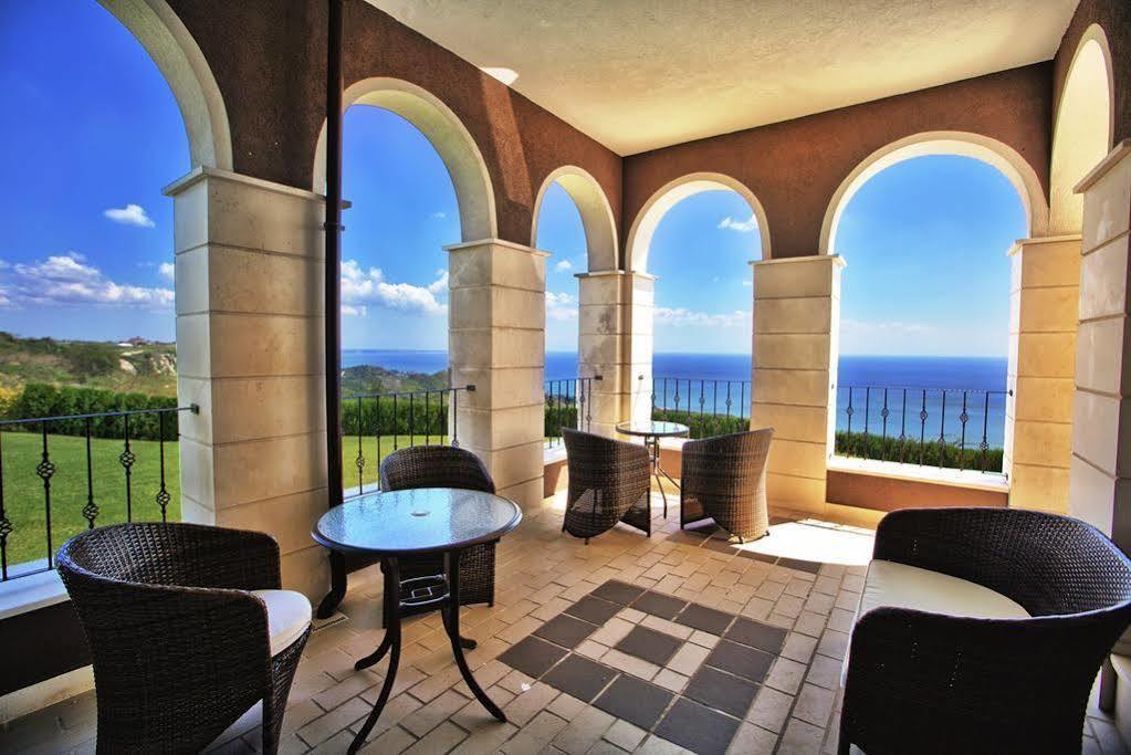 Lighthouse Apartments And Villas Balchik Esterno foto